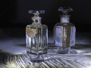Les Parfums Japonais 香りの意匠、年の歩み資生堂ギャラリー