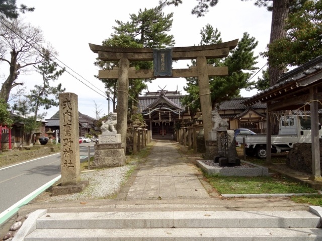 竹野焼杉板の街並み　鷹野神社　