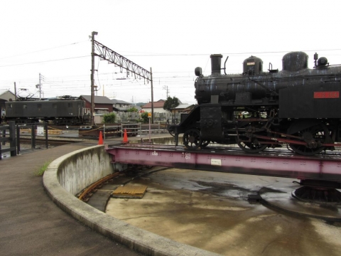 Ｃ１２形タンク式蒸気機関車