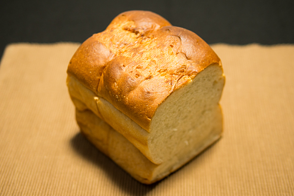 大須ベーカリー食パン