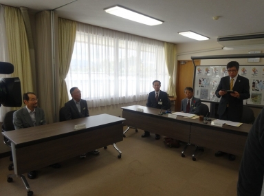 板谷会長と中村・上田副会長も出席